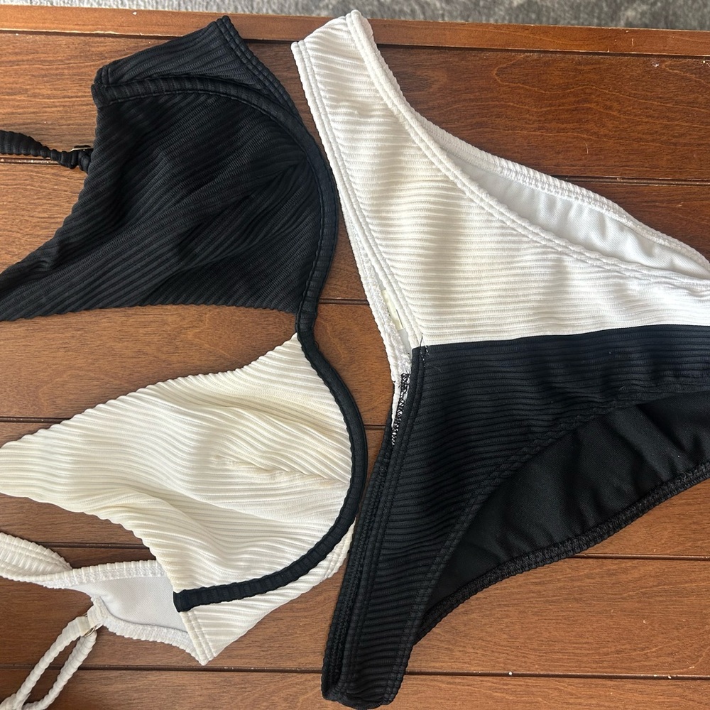 Black and White Bikini Set